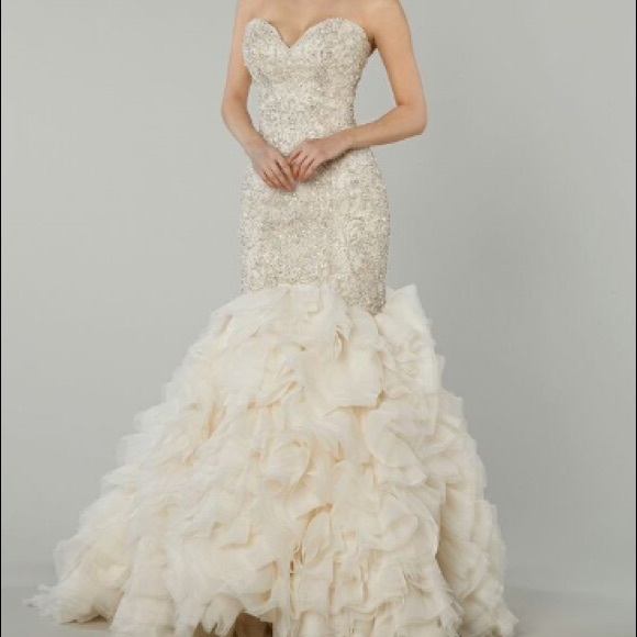 Danielle Caprese at Kleinfelds Dresses Danielle Caprese Bridal Gown